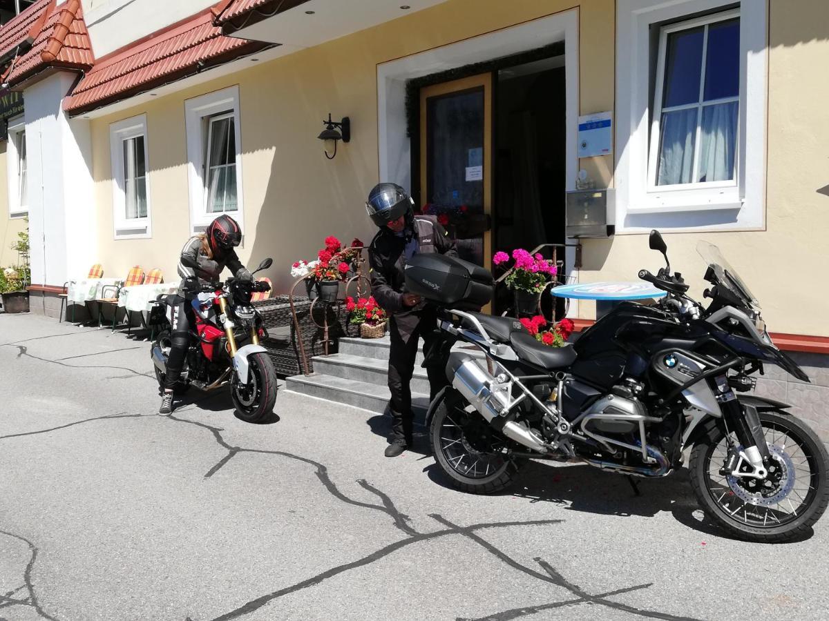 Hotel Kirchenwirt Bad Kleinkirchheim Dış mekan fotoğraf