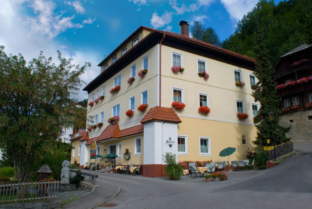 Hotel Kirchenwirt Bad Kleinkirchheim Dış mekan fotoğraf