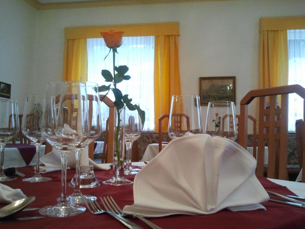 Hotel Kirchenwirt Bad Kleinkirchheim Dış mekan fotoğraf