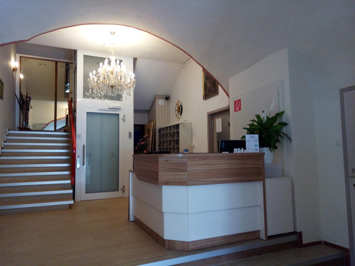 Hotel Kirchenwirt Bad Kleinkirchheim Dış mekan fotoğraf