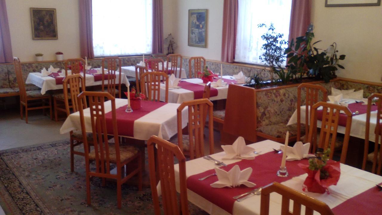 Hotel Kirchenwirt Bad Kleinkirchheim Dış mekan fotoğraf